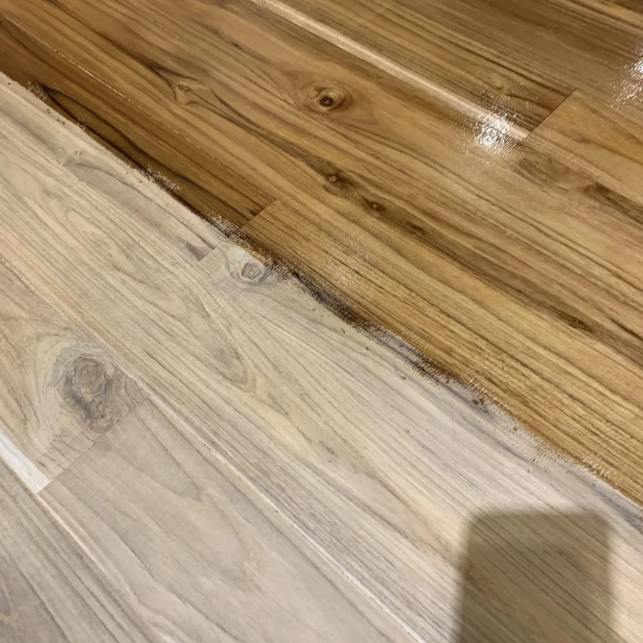 Pulido de piso de madera e hidrolaqueado