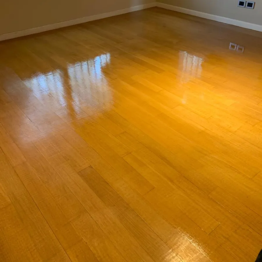 Sellado de juntas. Pulido de piso de madera. Hidrolaqueado