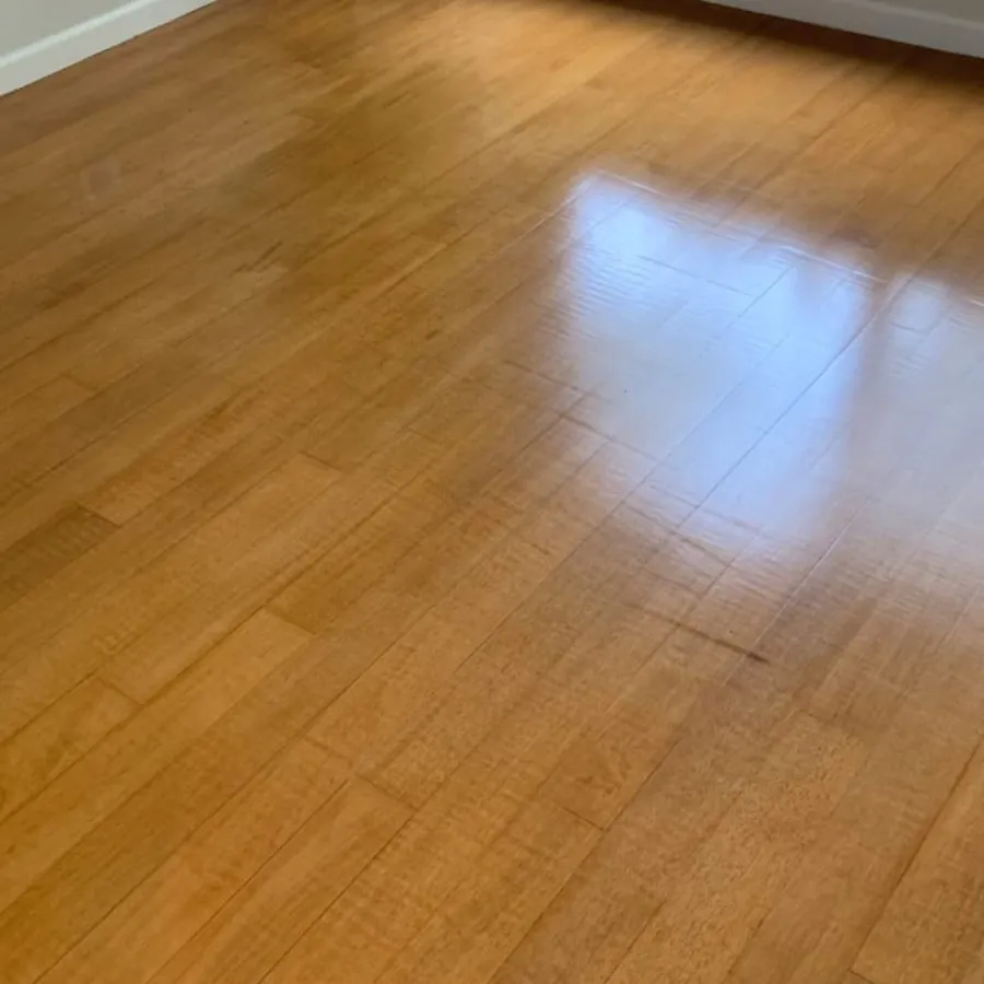 Sellado de juntas. Pulido de piso de madera. Hidrolaqueado