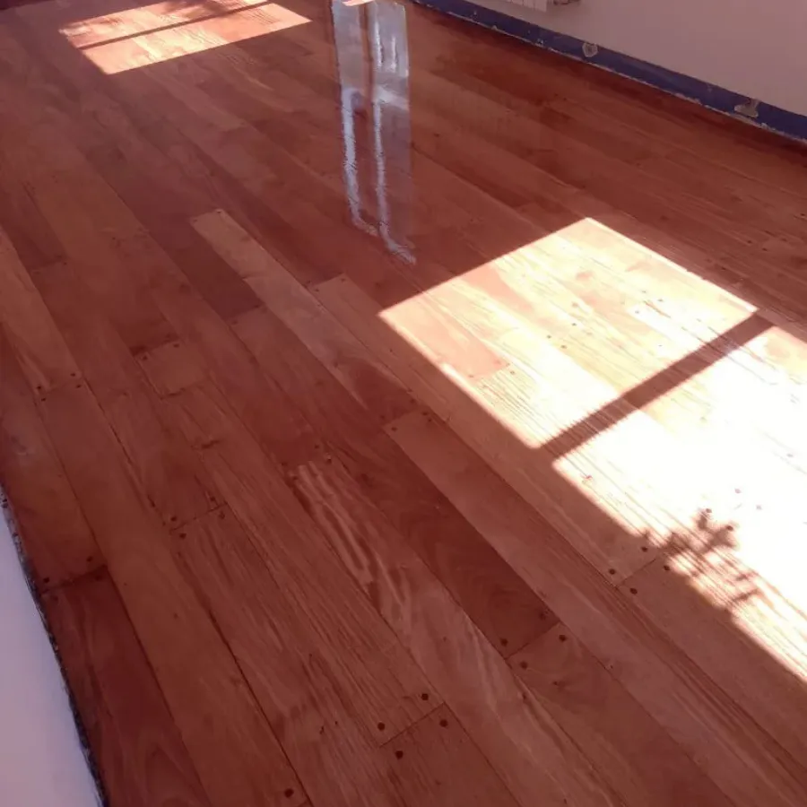 Pulidos de piso de madera e hidrolaqueado