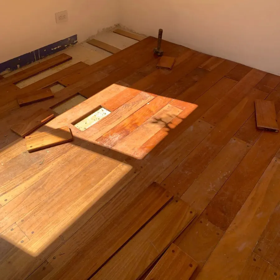 Pulidos de piso de madera e hidrolaqueado